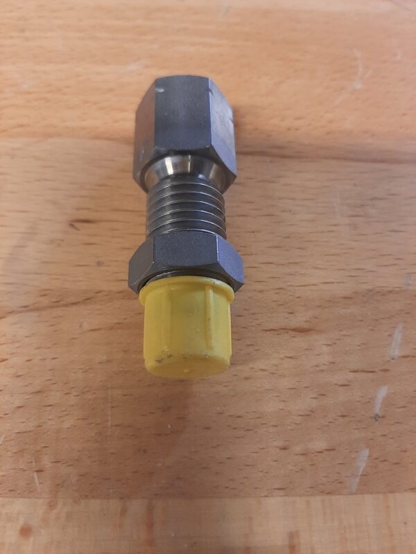 Pressure gauge fitting 4FP M 16 x 2