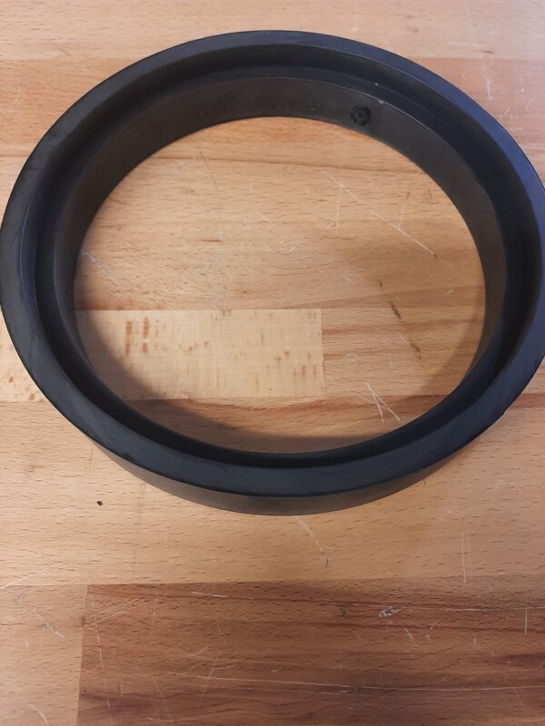 Thrust ring